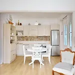 Kamara *